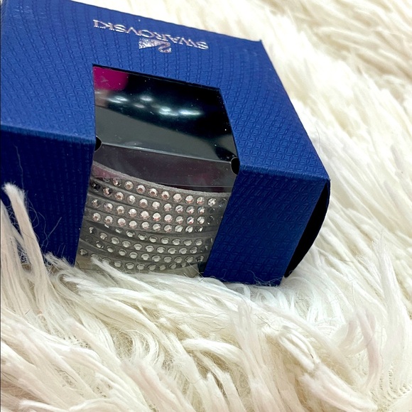 Swarovski Silver and White Crystal Bangle - Picture 1 of 7